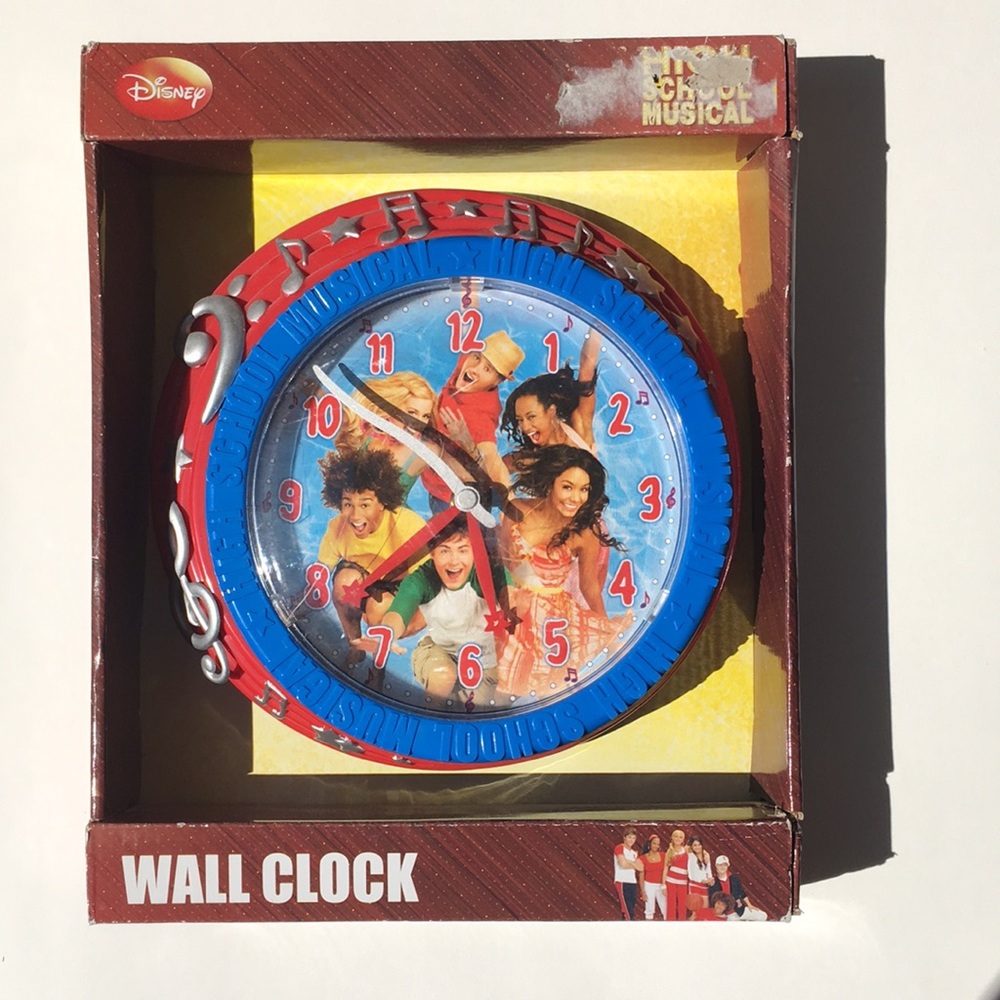 FINAL MARKDOWN Disney high school musical wall clock nib